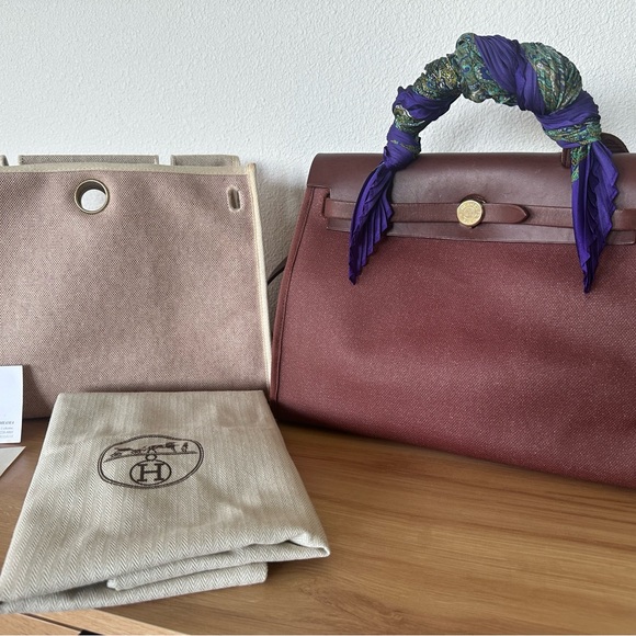 Herbag PM 31 burgundy coated canvas 2-way leather bag with strap and accessories - Picture 1 of 16
